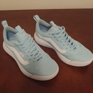 Women's Ultra Range Vans